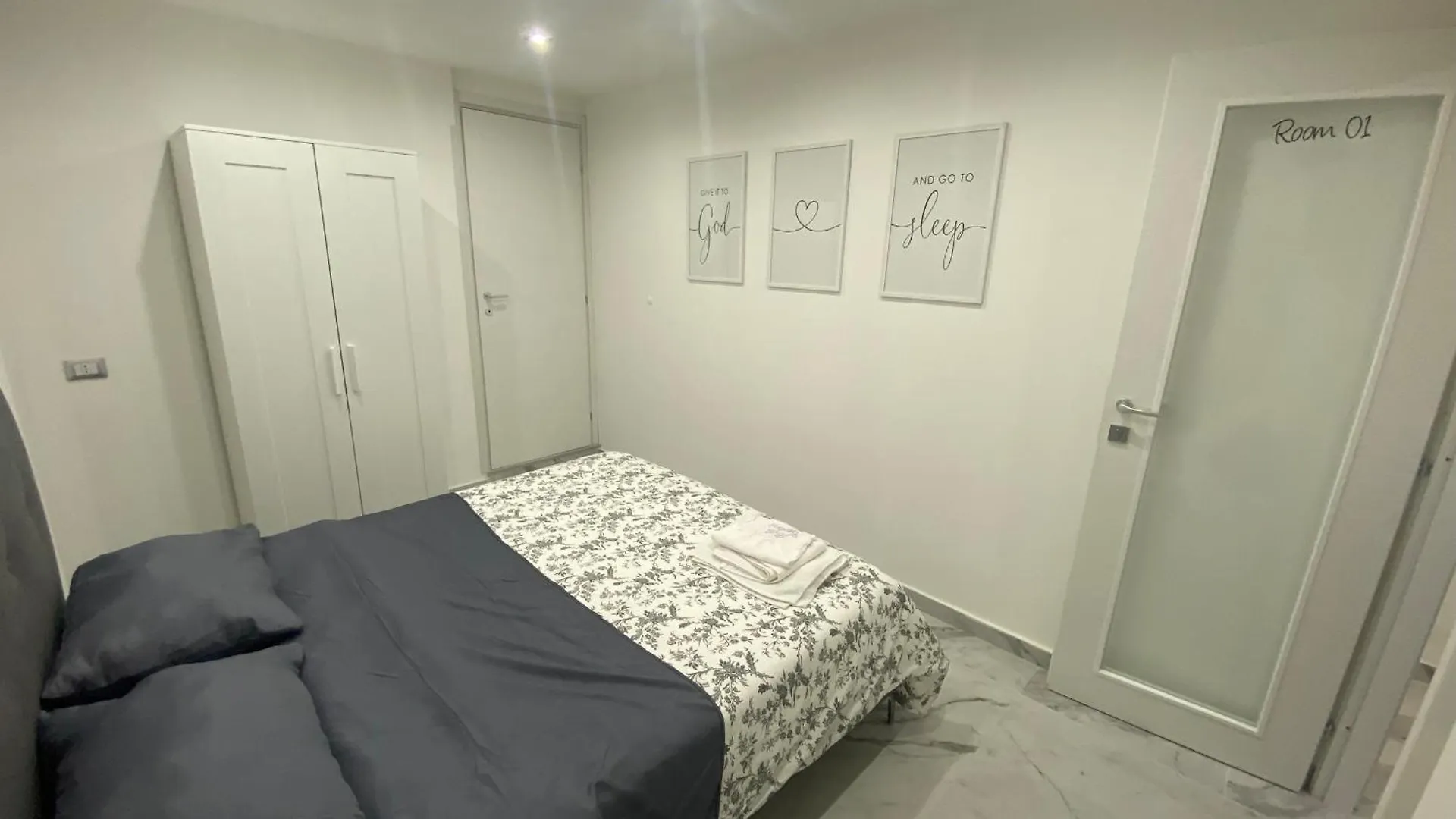 Carlant Apartment CTA 0*,  Italien
