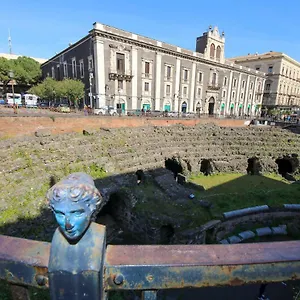 sicily-wonderful-piazza-stesicoro.catania-hotels.net/